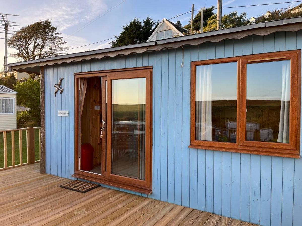 Cove Shepherds Hut * Penally