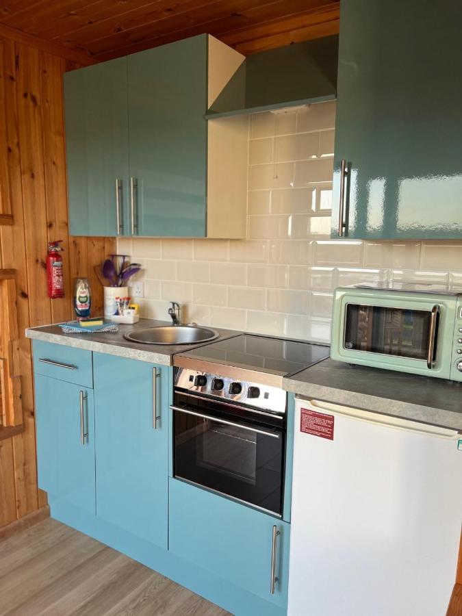 Cove Shepherds Hut Camping Penally